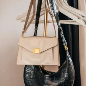 Croc Clutch