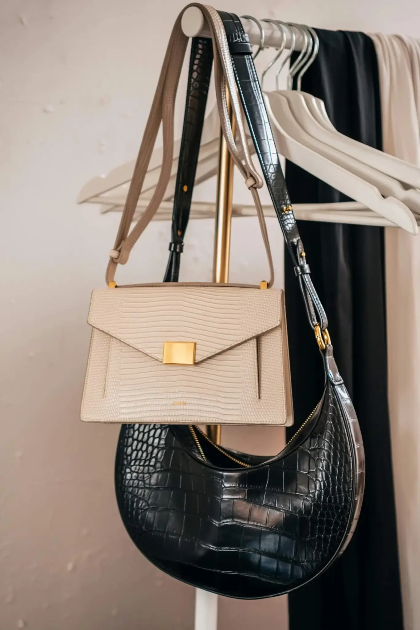 Croc Clutch